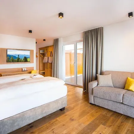 Royal In Hotell 4*