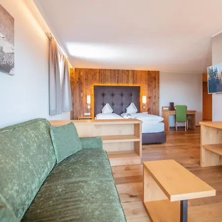 Royal In Hotell 4*