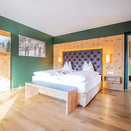 Royal In Hotell