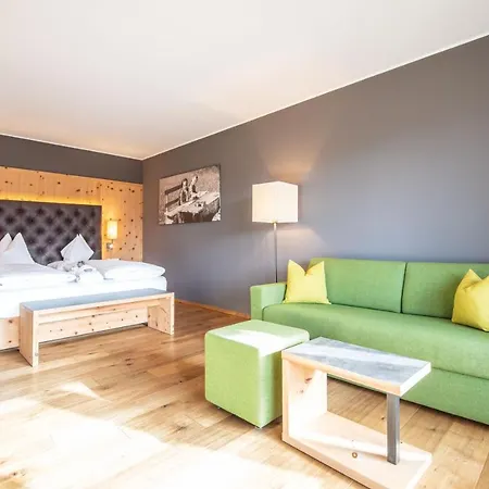 Royal In 4* Obereggen
